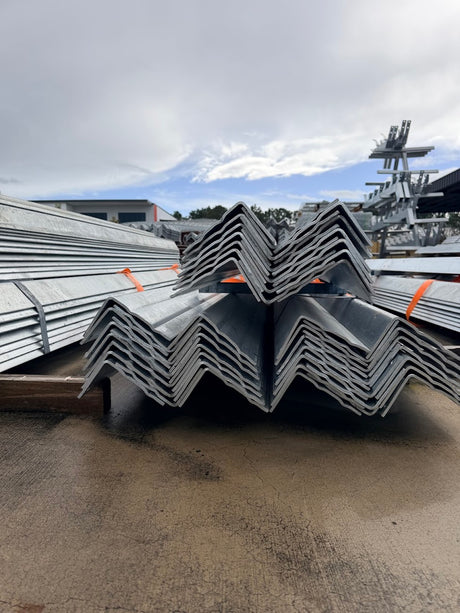 Galvanised Lintel Angles | 100 x 100 x 6