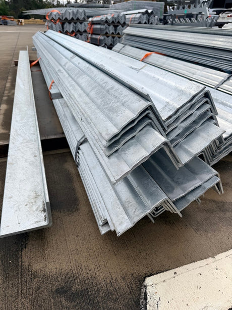 Galvanised Lintel Angles | 100 x 100 x 6